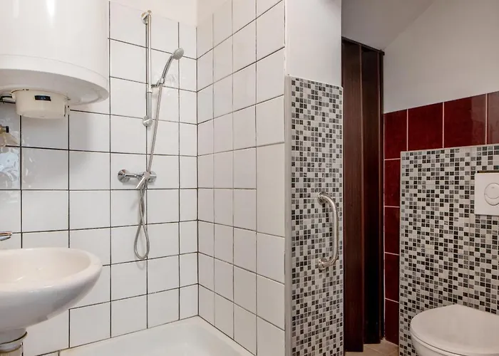 بيت للعطل Sarki-haz