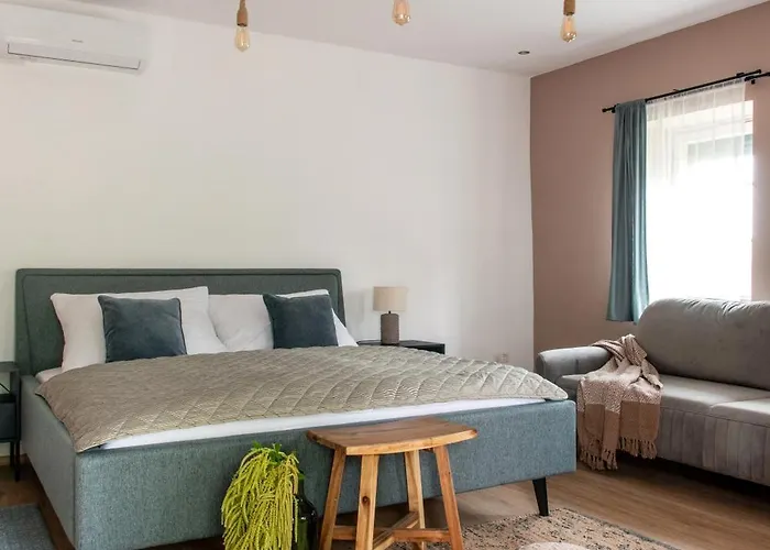 Tatil Evi Sarki-haz Szigliget